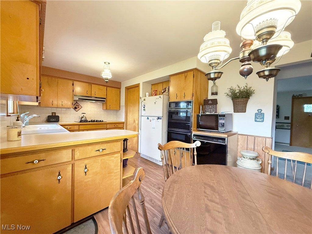 2907 Brookview Drive, Lorain, Ohio image 16