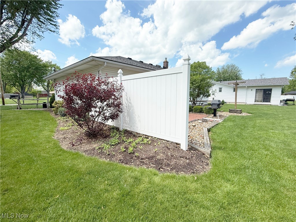 2907 Brookview Drive, Lorain, Ohio image 6