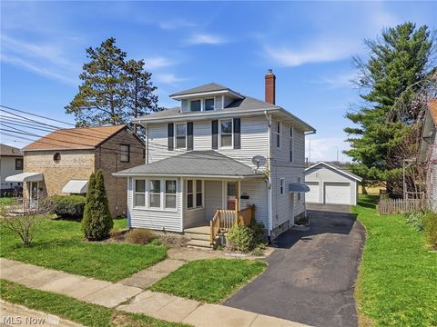 Homes For Sale - 413 Hower Street<br/> North Canton, OH 44720