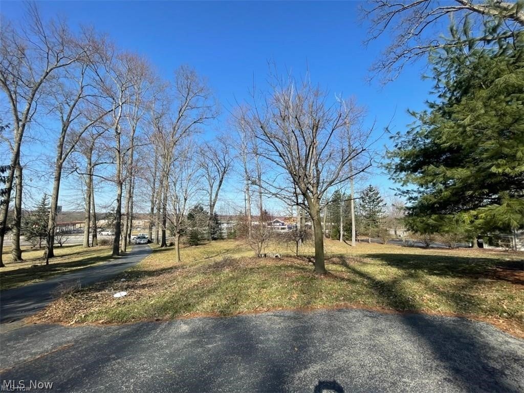 1023 Niles Cortland Road SE