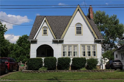 Photo of 130 Westwood Avenue, Orrville, OH 44667 (MLS # 5221067)