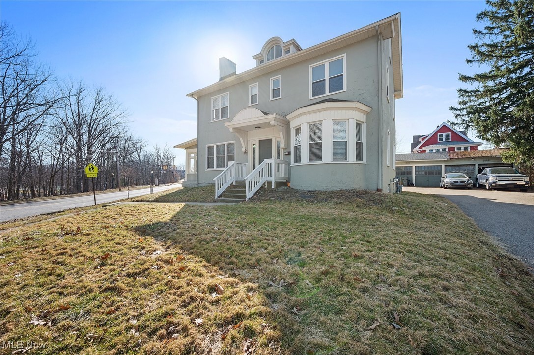 3312 Redwood Road, Cleveland Heights, Ohio image 2