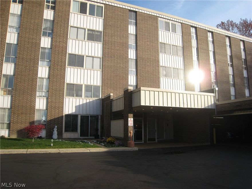 Welcome to this move in ready condo in the "D" building. Open the door to the spacious living room dining room combination with wall of windows.  Freshly painted neutral walls ready for you to place your furniture. Step into the sunny, recently updated kitchen with all appliances and eating area. The remodeled bath features new white vanity, lighting, and full step-in shower with seat.  Ceramic tile flooring, too.  This building includes the party room, exercise room and guest suites. Each unit has its own storage unit and parking space (#162).  This community offers an inground heated pool, clubhouse and bocce ball court, as well as numerous outdoor seating areas overlooking the manicured grounds and pond.  The maintenance fee covers all the utilities.  Call for your private tour.