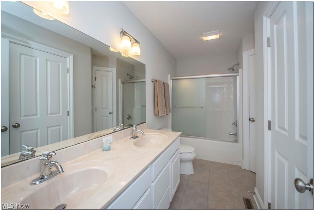 Woods Williamsburg - Residential