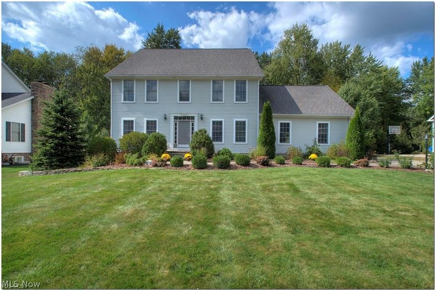 Quality built 2006, Beautiful colonial home on a heavily wooded private lot. Open floor plan, 9-foot ceilings on the first floor with all hardwood
floors. First-floor office with French doors. Formal living and dining rooms. Large kitchen with center island, granite counters and stainless steel
appliances - double oven and countertop gas range, spacious walk-in pantry. The kitchen overlooks an eat-in area and family room with a gas
fireplace. Convenient first-floor laundry. Large mudroom with built-ins. Master suite features his and hers walk-in closets, large tiled bath with
shower, separate tub, and double sinks, Four additional bedrooms with two full baths complete the second floor. Basement with high ceilings
and an egress window that could be finished for your personal taste for additional living space. Landscaped throughout, quiet, backyard with
large stamped concrete patio. Trails are nearby that go to Ellsworth Golf Course and Cascade Park. Close to schools, restaurants,