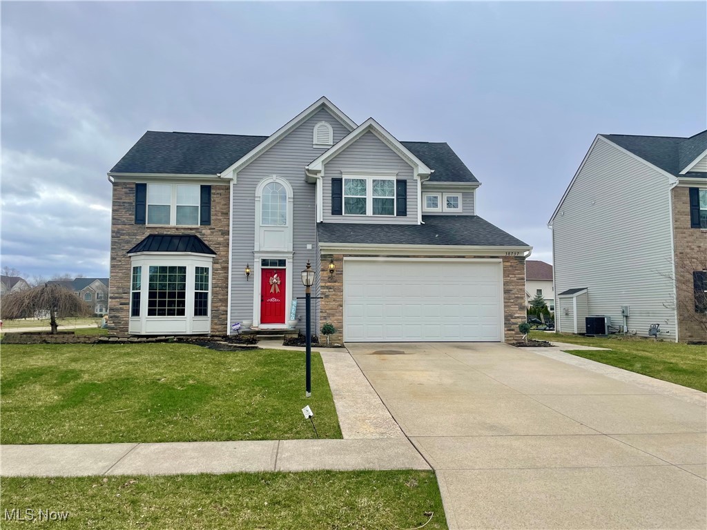 38737 Melgrove Lane, Avon, Ohio image 1
