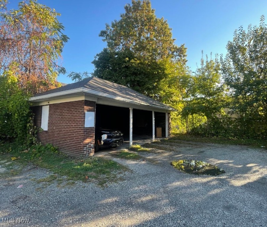 539 E Cuyahoga Falls Avenue