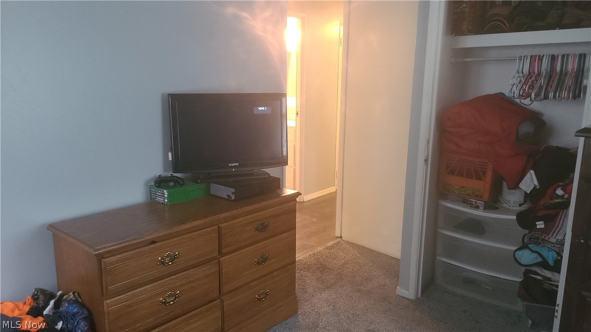 Glenoaks - Residential