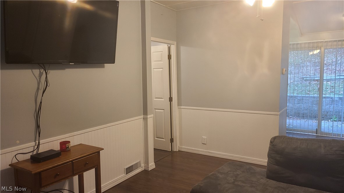 Glenoaks - Residential