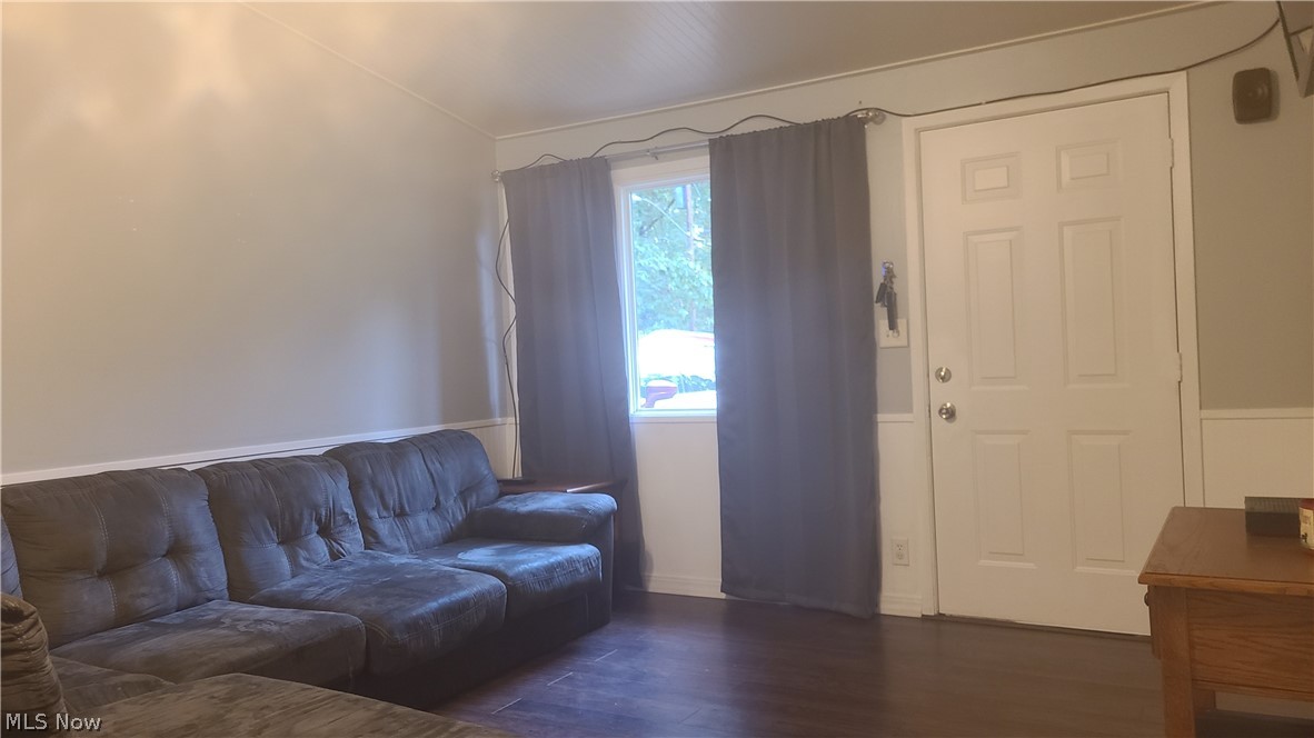 Glenoaks - Residential