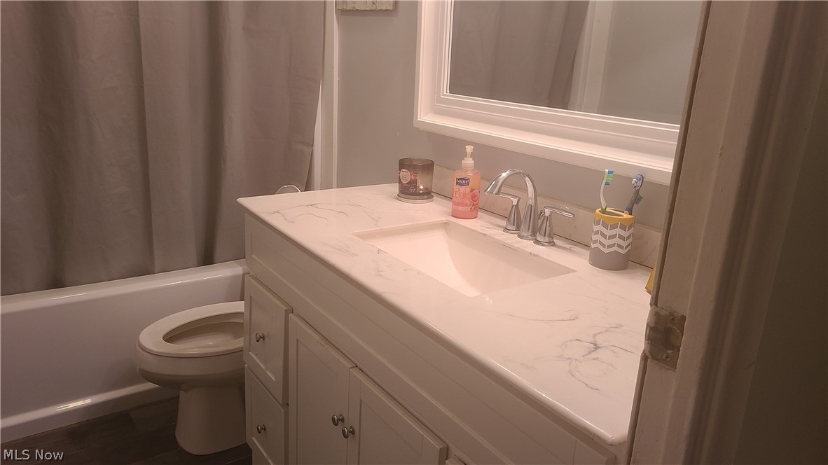 Glenoaks - Residential