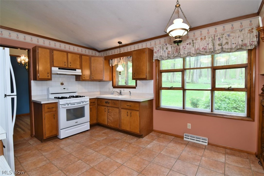 Sagamore Hills Estate #16 - Residential
