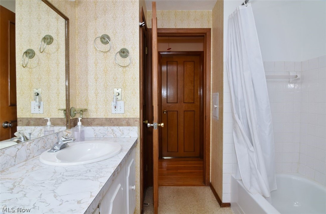 Sagamore Hills Estate #16 - Residential