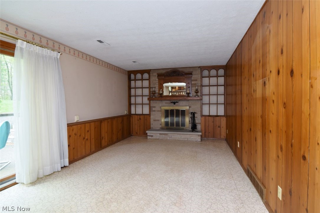 Sagamore Hills Estate #16 - Residential