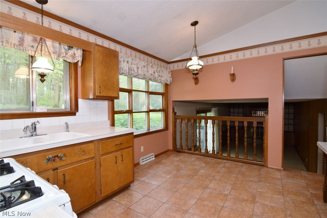 Sagamore Hills Estate #16 - Residential