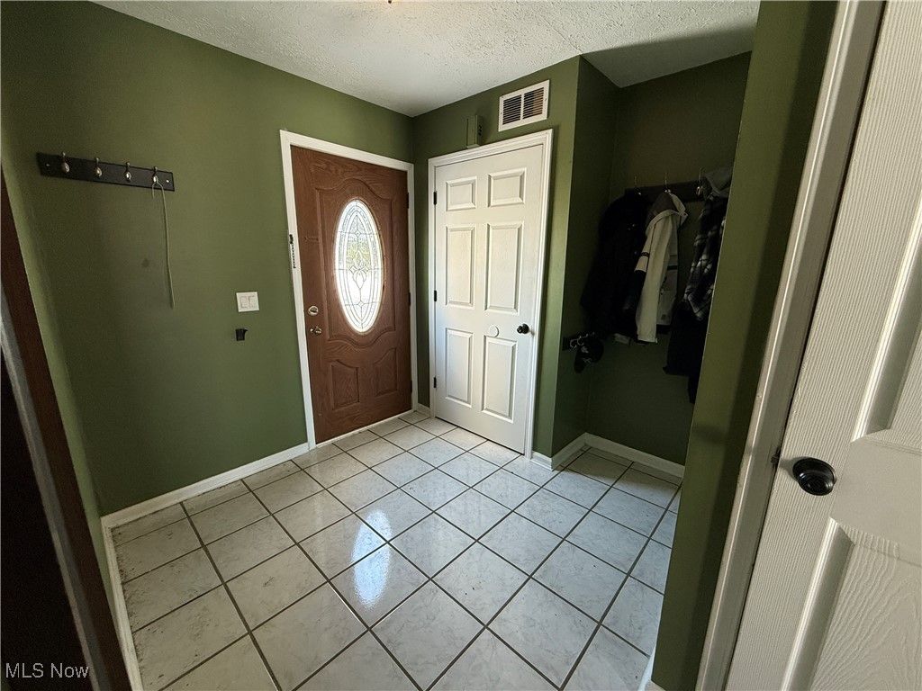 Photo of 20630 State Route 301, Wellington, OH 44090 (MLS # 5182686)