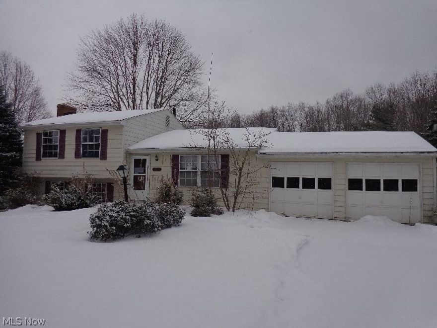 Case #:412-506158. HUD Homes are sold AS-IS. Ask agent for details and instructions to place a bid. This house offers so much space both inside and out! Over 1400 square feet plus a partially finished basement on 3/4 of an acre of land. The main floor offers a Living Room, a large, updated Kitchen and Dining Room. Go upstairs to the 3 spacious bedrooms and full bathroom. The lower level offers a family room complete with a wood burning fireplace, perfect for those chilly nights. A bonus room and half bath are also on the lower level. Down in the basement there is a finished laundry room and an additional finished room. Overall there are 4 finished levels in this house! Outside there is an oversized wood deck, looking out over the very spacious back yard. Imagine all the summer BBQ's and get-togethers you could host out there. While this home does need some cosmetic TLC, it only means you can fix it up to fit your personal taste. This house holds so much potential! What are you waiting