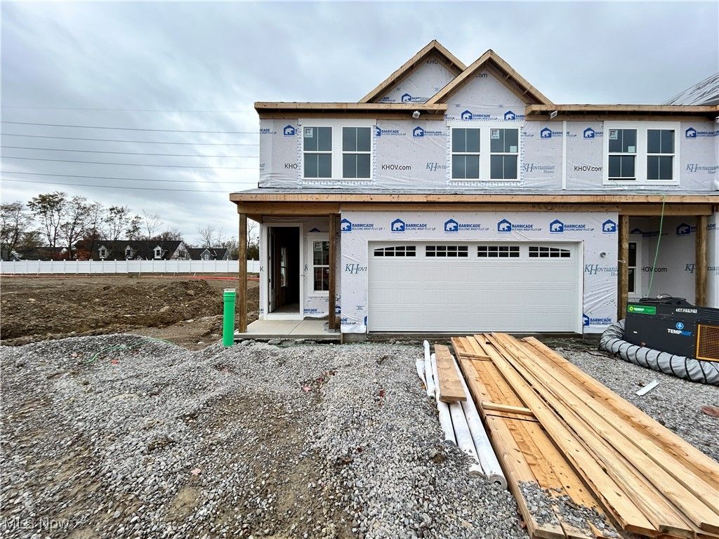 Photo of 5084 Shepherds Glen Gln, Willoughby, OH 44094 (MLS # 5184071)