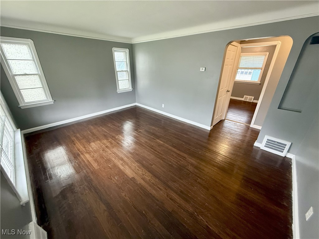 Walton Realty Cos Garfield Bl - Residential