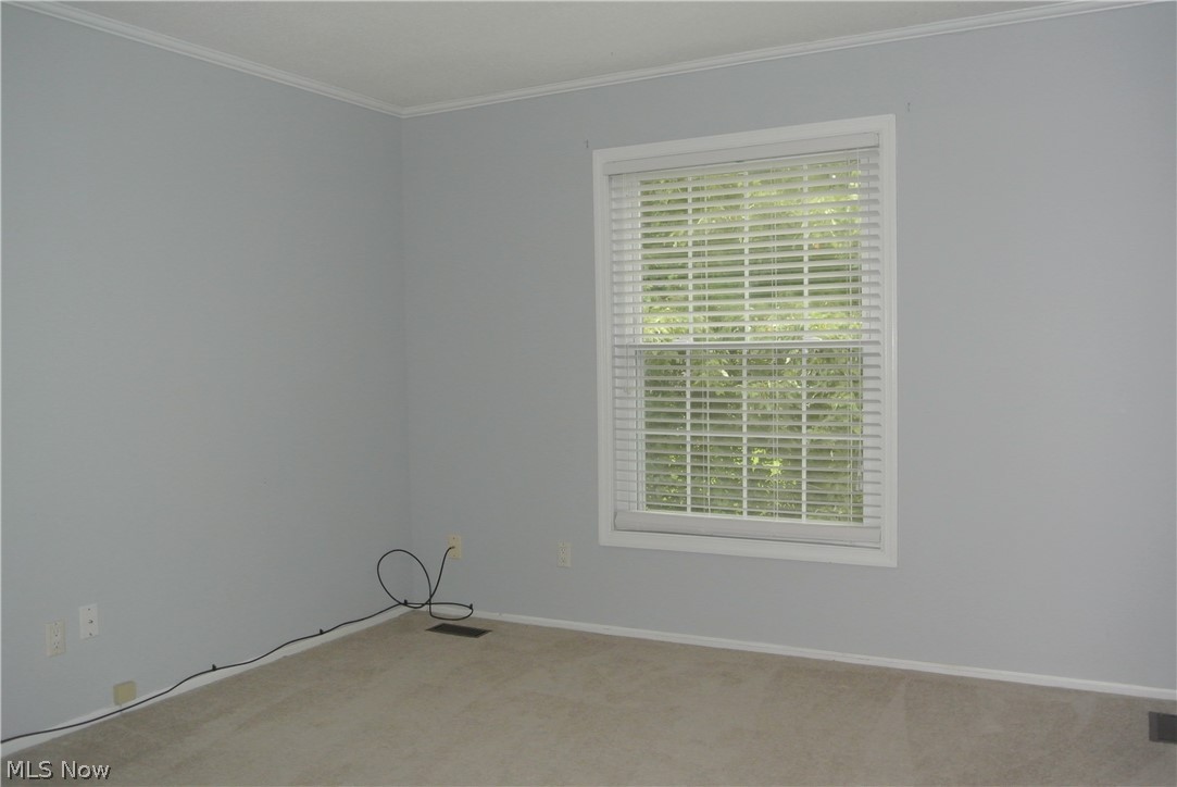 Village Green Condos 03 - Residential Lease