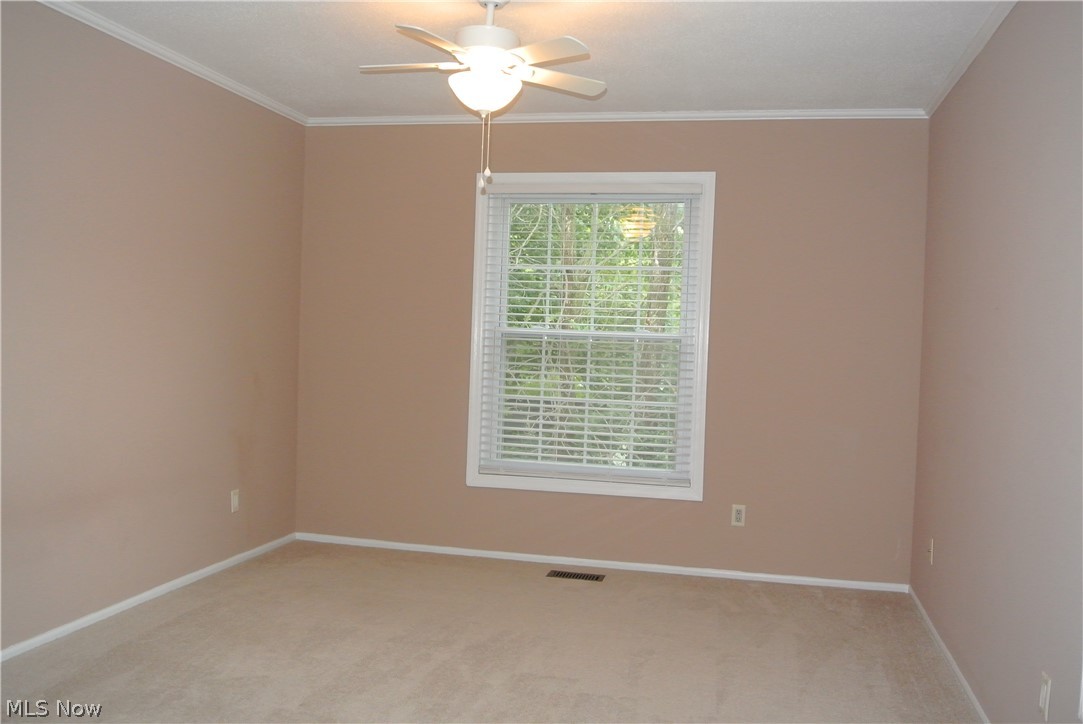 Village Green Condos 03 - Residential Lease