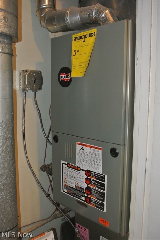 Village Green Condos 03 - Residential Lease