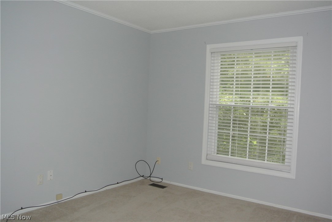 Village Green Condos 03 - Residential Lease