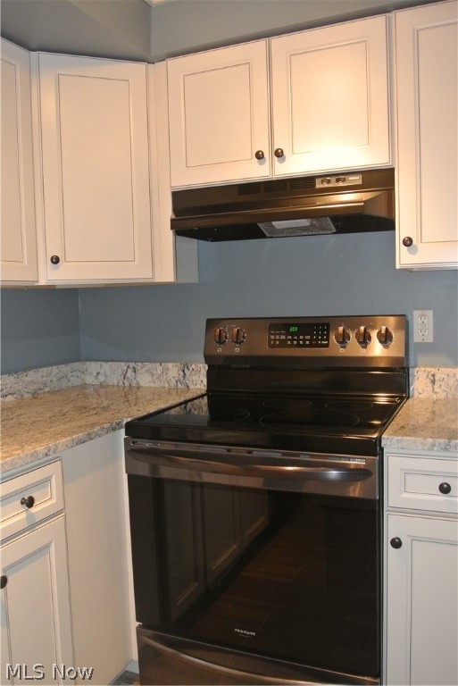 Village Green Condos 03 - Residential Lease