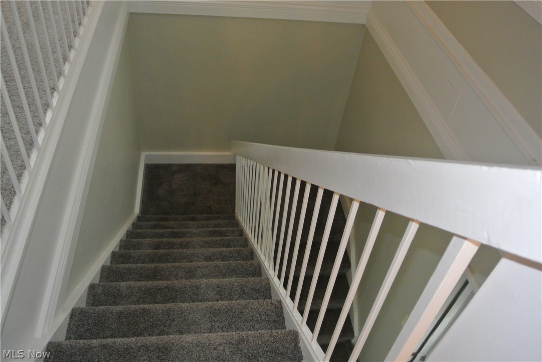 Village Green Condos 03 - Residential Lease