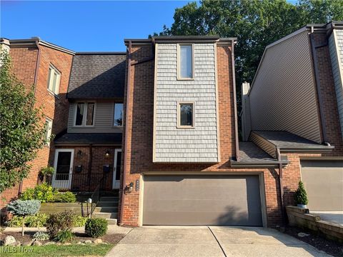 6942 W Fitzwater Road, Brecksville, OH 44141 - #: 5148987