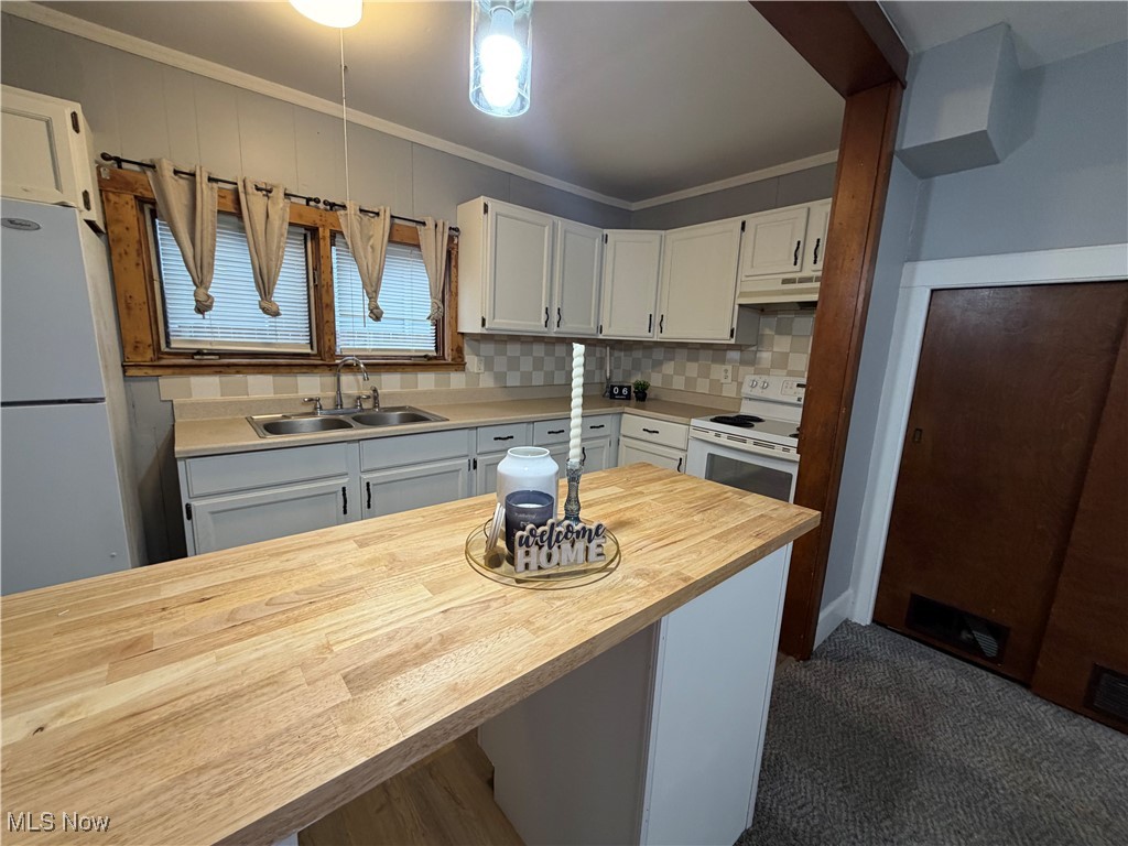 Moores - Residential