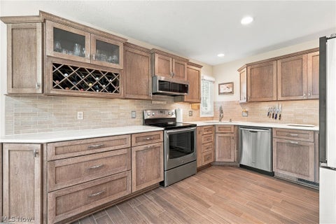 Tiny photo for 6900 Atlantic Boulevard NE, Louisville, OH 44641 (MLS # 5255365)
