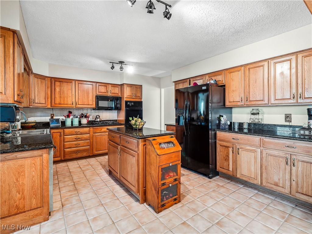 1881 Pleasant Valley Road, Streetsboro, Ohio image 12