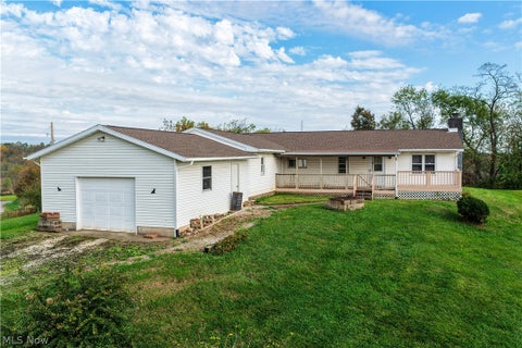 Tiny photo for 1706 Calder Ridge Road, Belpre, OH 45714 (MLS # 5255488)