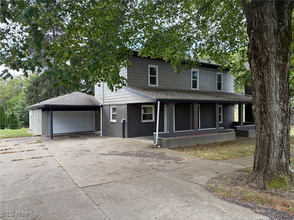 This is an ONLINE ONLY foreclosure sale. There are NO SHOWINGS. Deposit due by wire transfer within 48 upon conclusion . Cash deal; funding must take place within 30 days of confirmation of sale. 5% Buyer’s Premium shall apply. Subject to postponement and cancellation. Full terms and conditions at online registration.