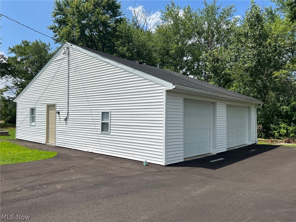 Newbury 02 - Commercial Lease