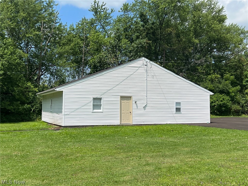 Newbury 02 - Commercial Lease