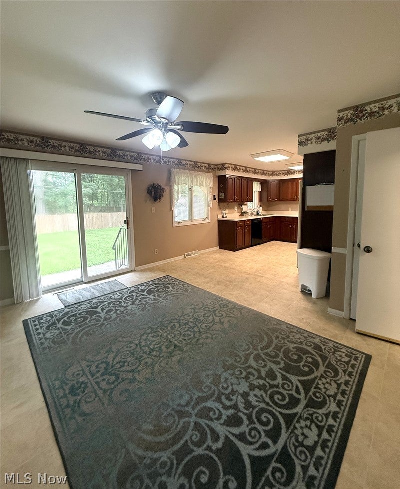 549 N Skyline Drive