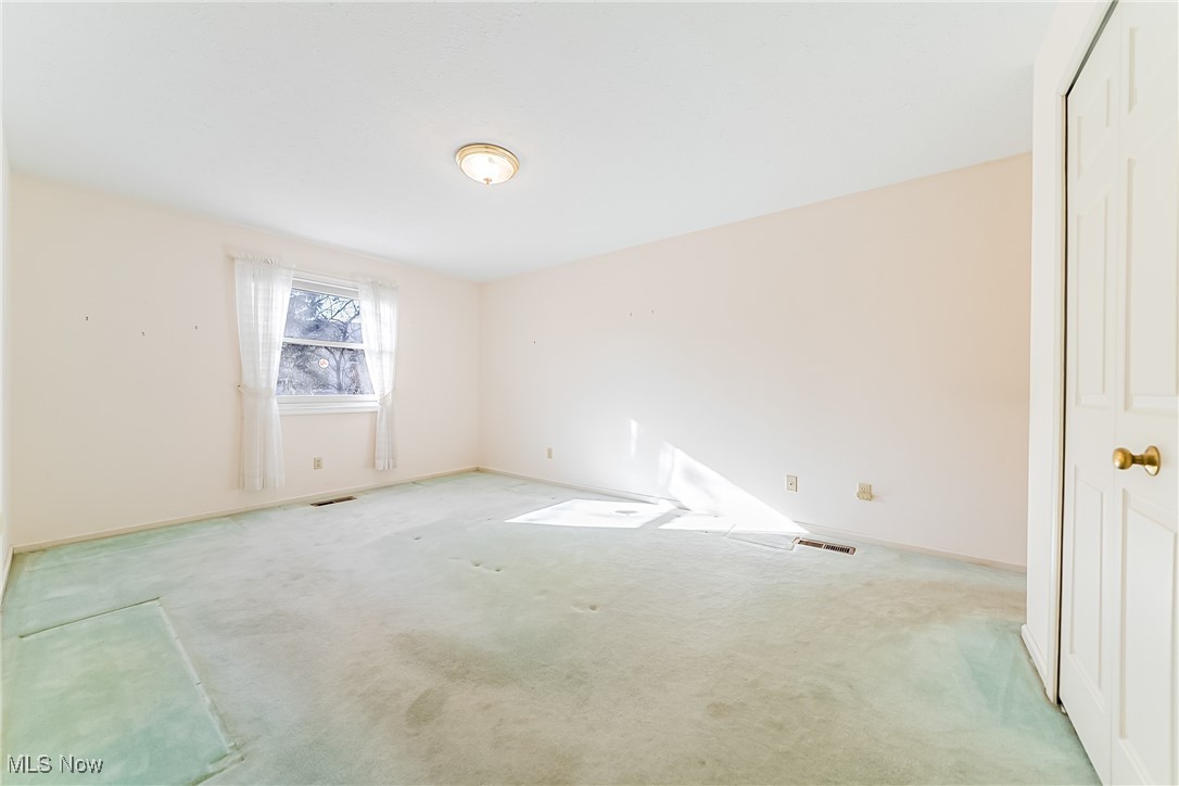 10515 Kettering Oval, Strongsville, Ohio image 21