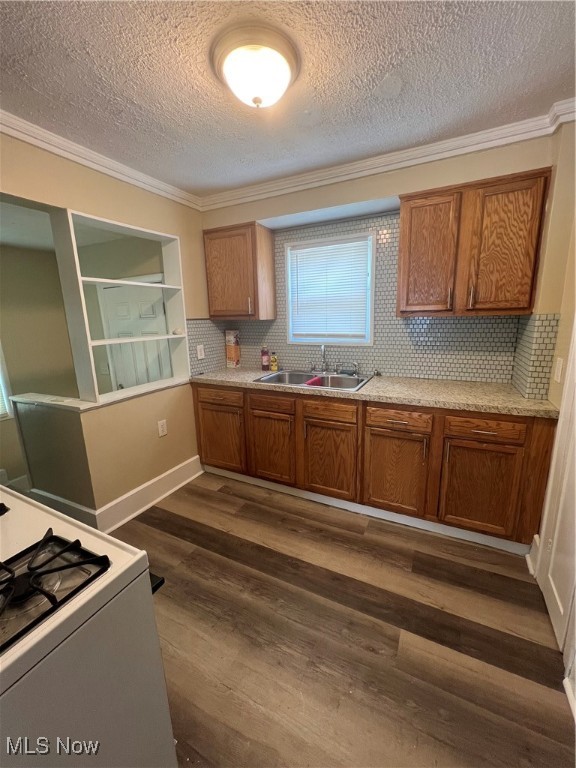 Colonial Homes - Residential Lease