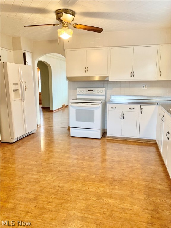 BRADY ESTATES - Residential