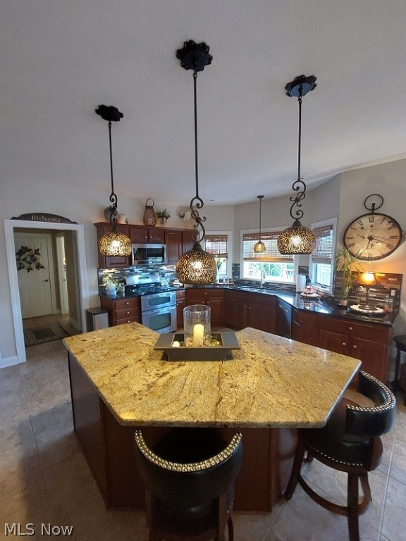 Country Club Hills - Residential