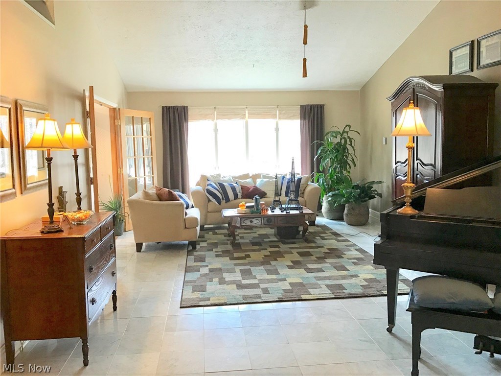 Hermitage Crest Estates - Residential