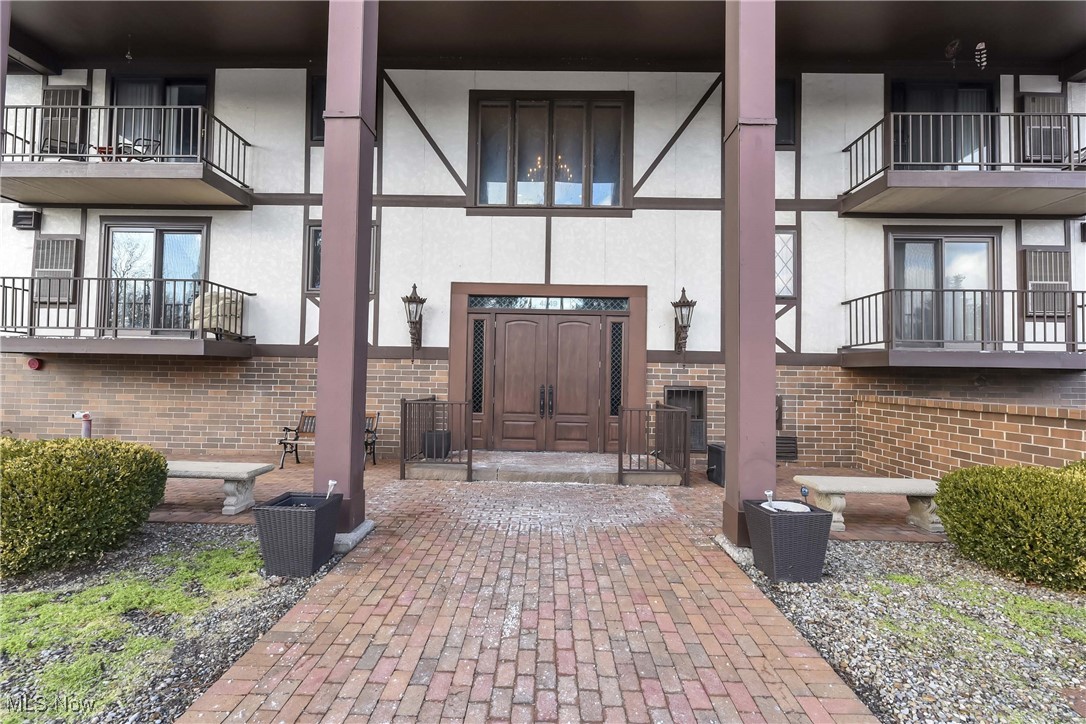 4849 Grace Road #210, North Olmsted, Ohio image 3