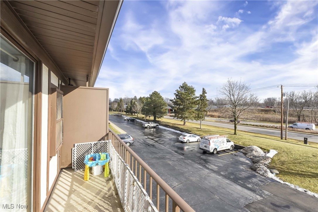 4849 Grace Road #210, North Olmsted, Ohio image 11