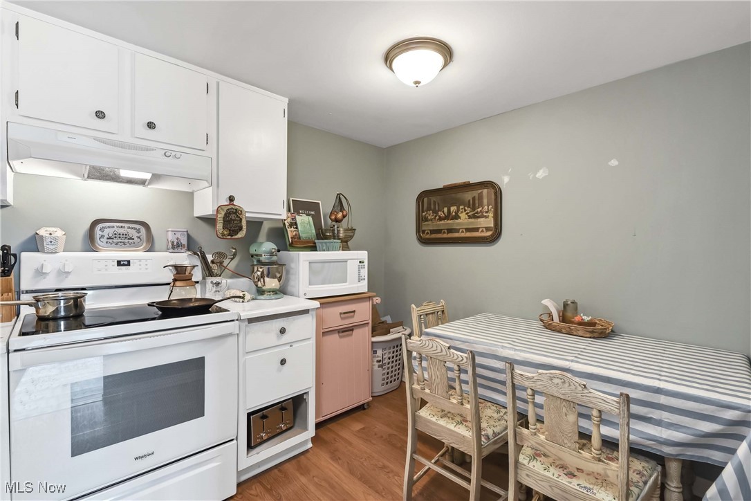 4849 Grace Road #210, North Olmsted, Ohio image 16