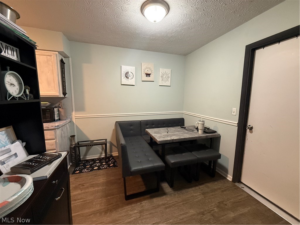 Middle Ridge Condo - Residential