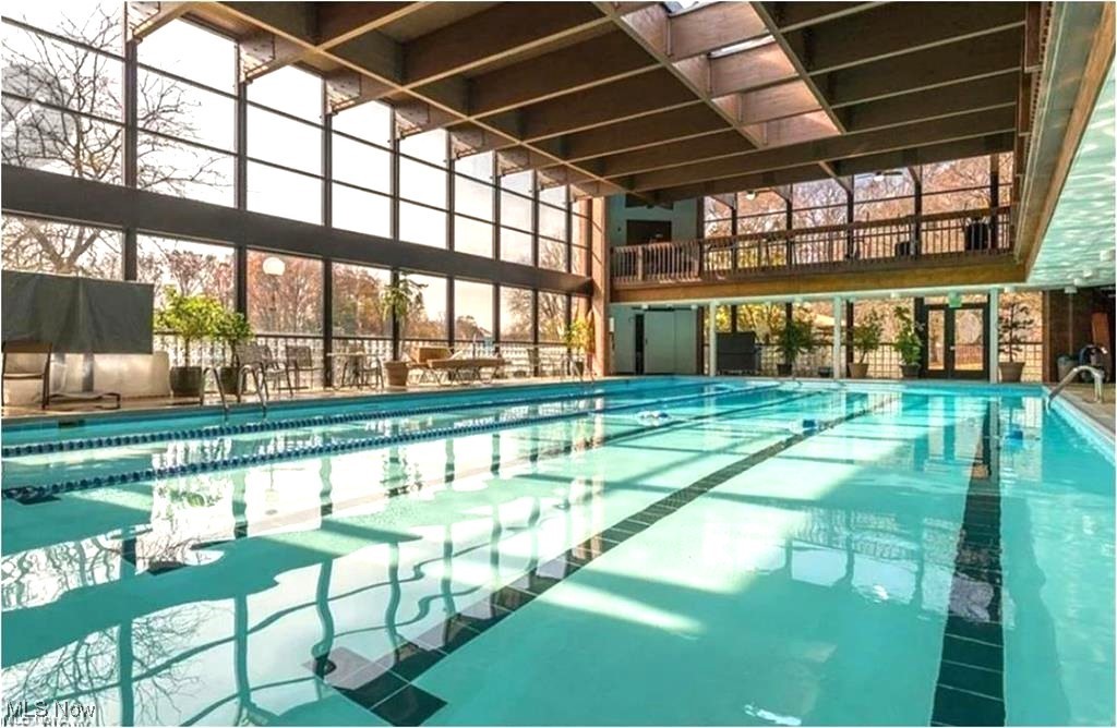 Oak Knolls Condo - Residential