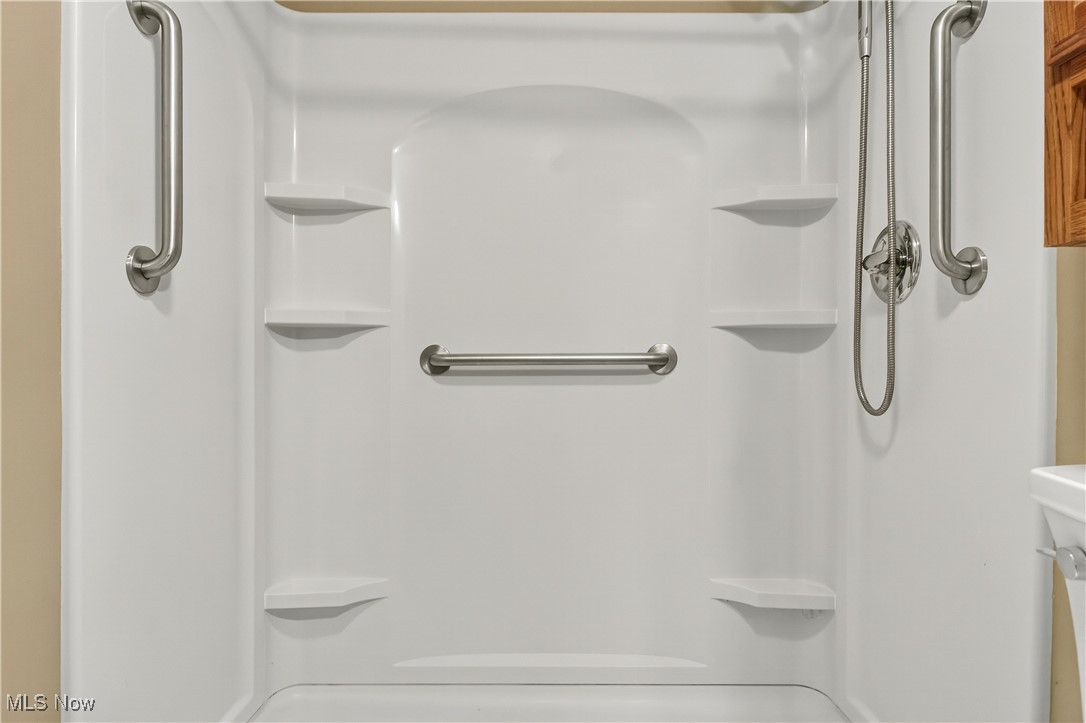 Oak Knolls Condo - Residential