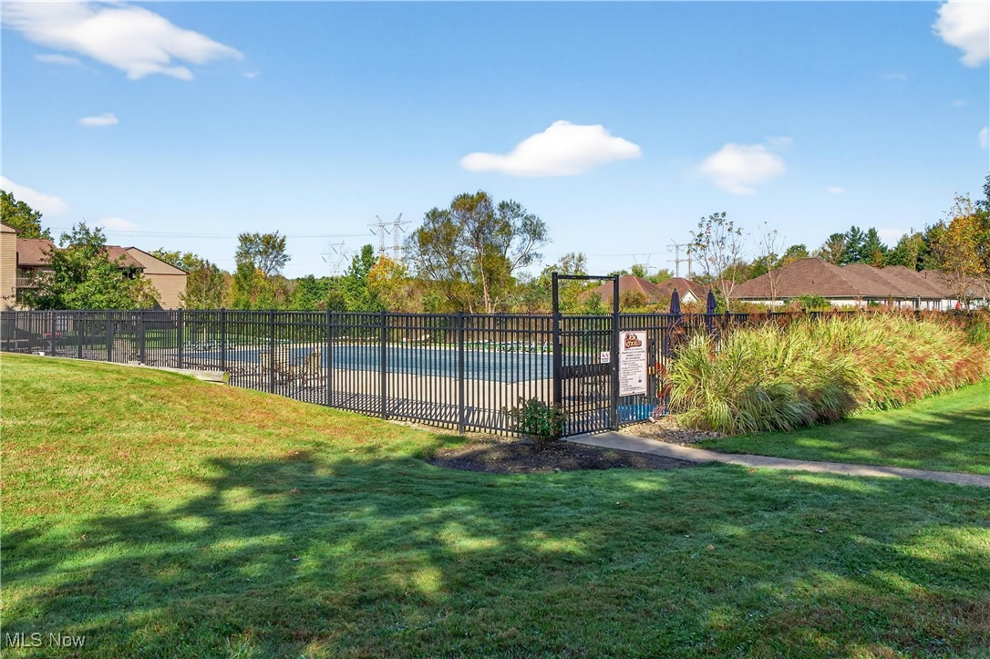 Oak Knolls Condo - Residential